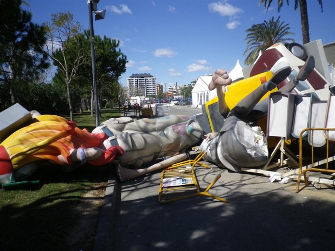 Estado de la Falla de la UPV derribada por el viento