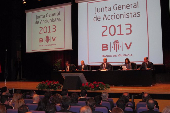 Mesa de la Junta de accionistas de Banco de Valencia