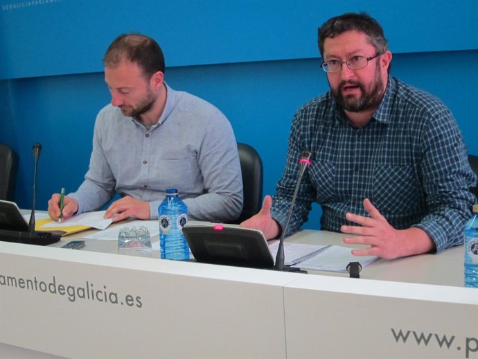 Rueda de prensa de AGE en el Parlamento