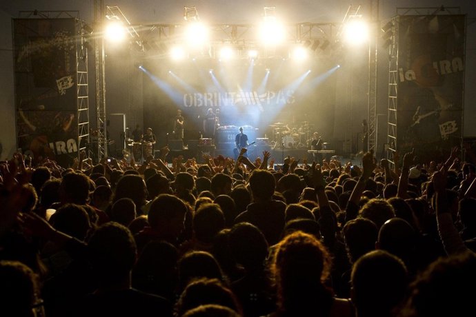 La gira de Escola Valenciana arranca este domingo