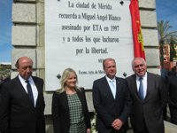 La Plaza Miguel Ángel Blanco de Mérida se convierte en "símbolo" de la lucha "abiertamente" contra la "violencia"