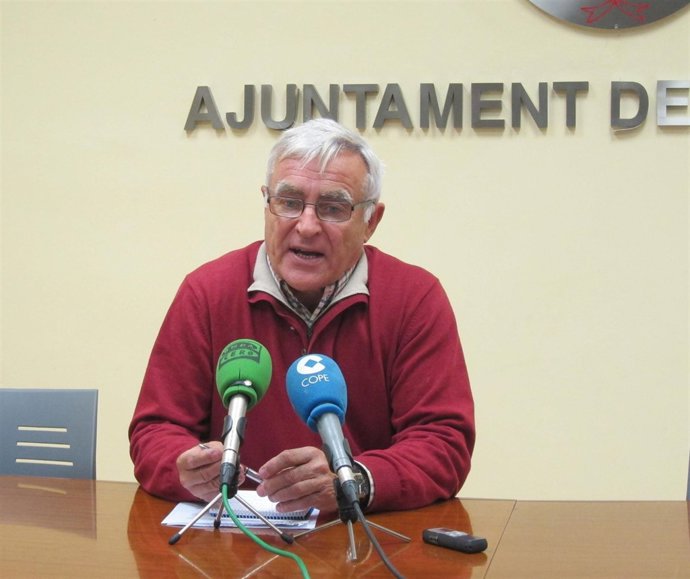  Joan Ribó, durante la rueda de prensa
