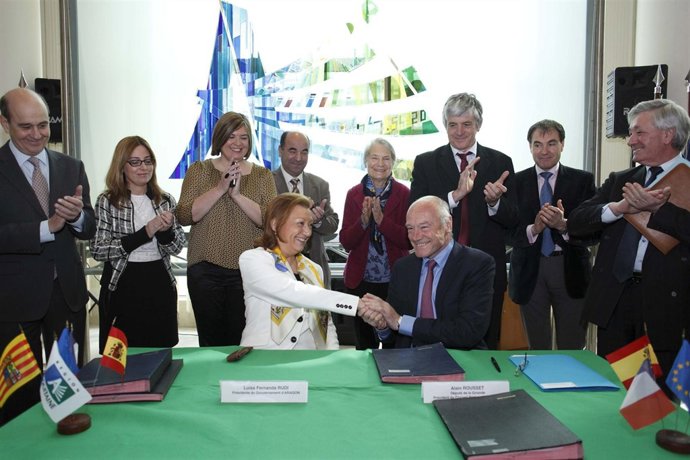 Rudi y Rousset tras la firma del acuerdo para impulsar el Canfranc