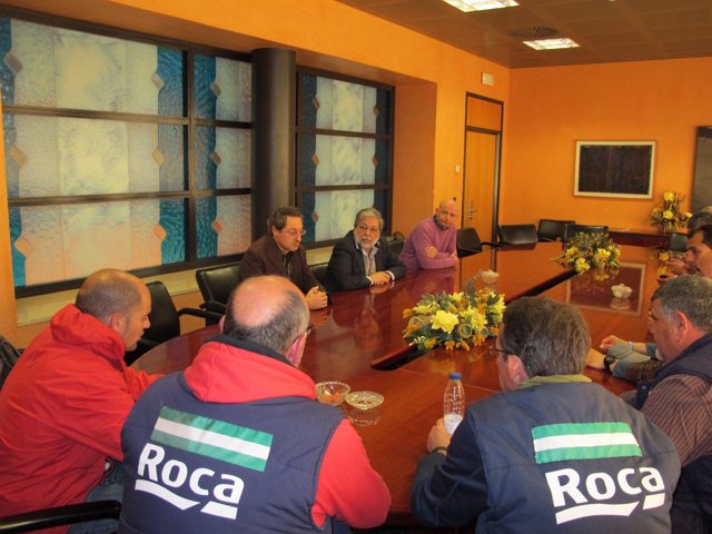 Francisco Toscano recibe a trabajadores de Roca