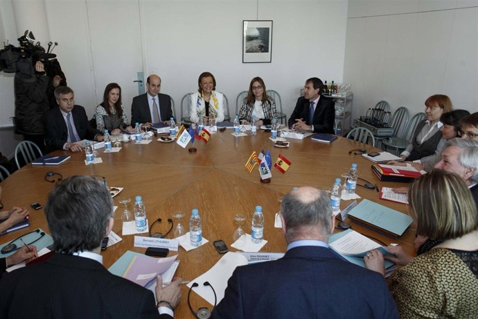 Reunión entre Aragón y Aquitania para impulsar la reapertura de Canfranc.