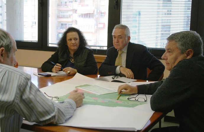 Yolanda Muñoz, mantuvo esta semana una reunión con el alcalde de Ojós