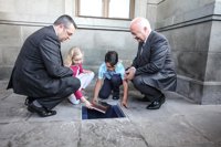El entierro de un cofre de los deseos inaugura la Plaza del Cabildo de Tenerife