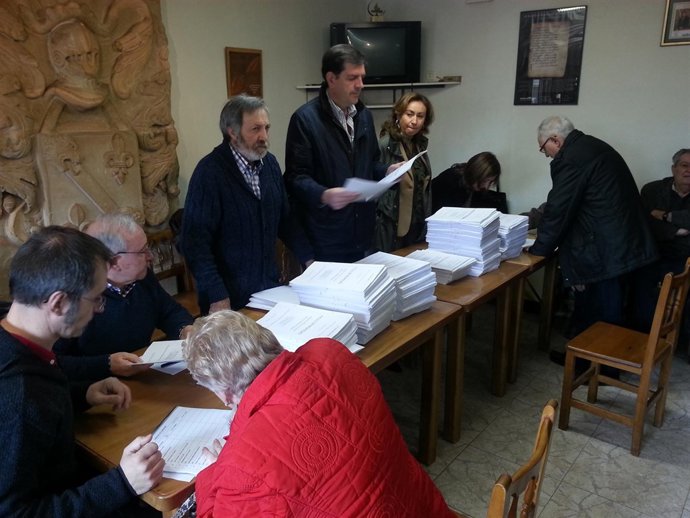 Nagore entrega los títulos de propiedad de la concentración parcelaria