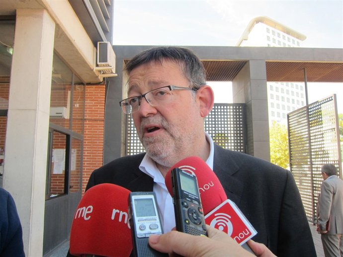 Ximo Puig ante los medios de comunicación