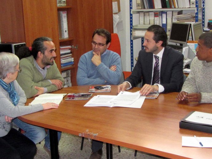 Reunión PSOE con Málaga Acoge