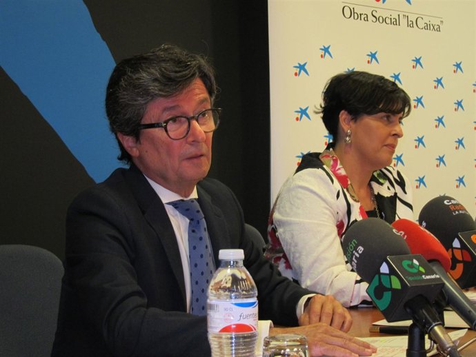 Orozco (i), en rueda de prensa