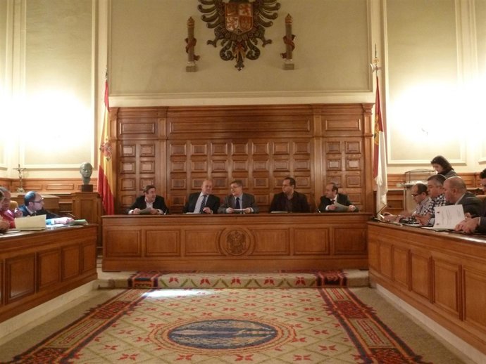 Arturo García-Tizón y 30 ayuntamientos firman un convenio