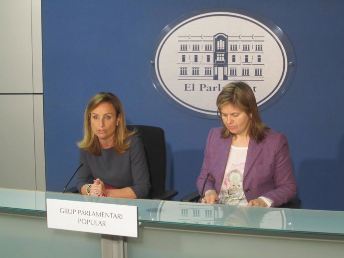 Mabel Cabrer y Catalina Palau