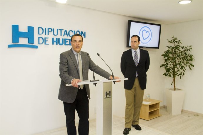 El presidente del Patronato de Turismo, Ignacio Caraballo, y Kotska Horno. 