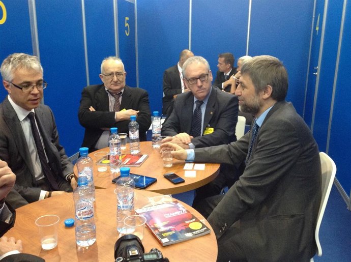 Agentes Turísticos De La Costa Dorada Reunidos En Las Ferias Turísticas Rusas