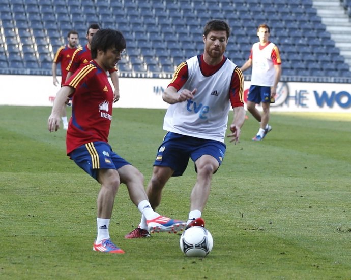 David Silva Xabi Alonso Entrenamiento Seleccion Española Futbol