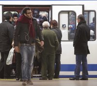 Los sindicatos en Metro convocan este martes la primera jornada de paros parciales, que coinciden con la visita del COI