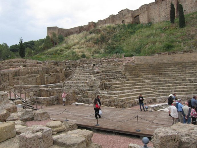 Alcazaba Y Teatro Romano De Málaga Turistas Viajeros