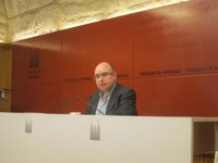 PSOE y BNG de Santiago piden al alcalde que aparte a Juan de la Fuente de sus funciones durante la investigación