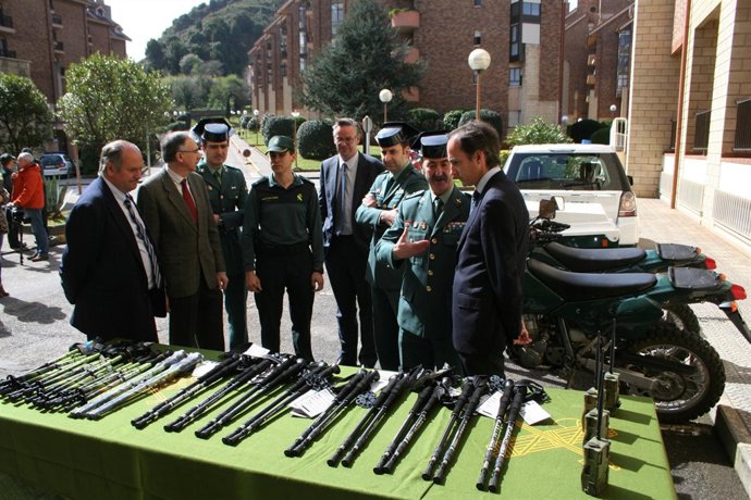 Presentación del nuevo material del Seprona