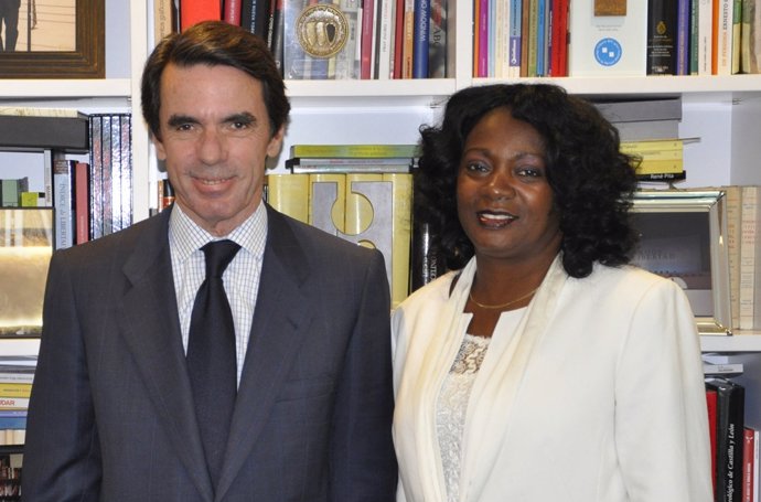 El expresidente Aznar y la portavoz de las Damas de Blanco