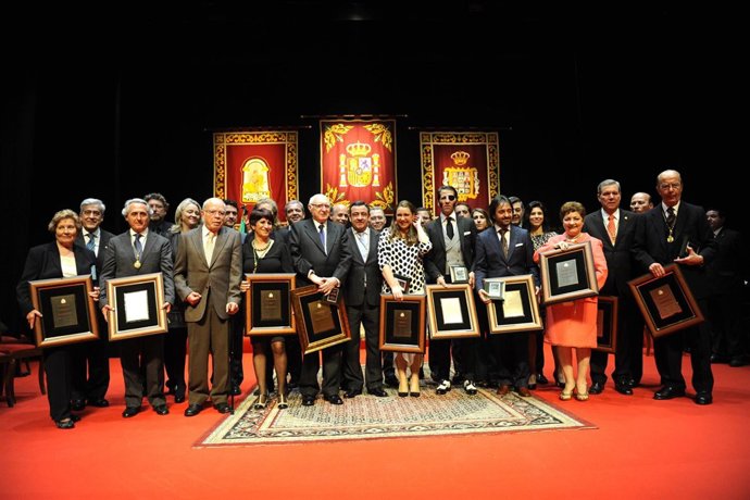 Acto de entrega de los galardones por el Día de la Provincia, en San Fernando