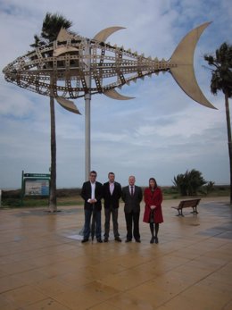 Monumento al atún en Conil de la Frontera