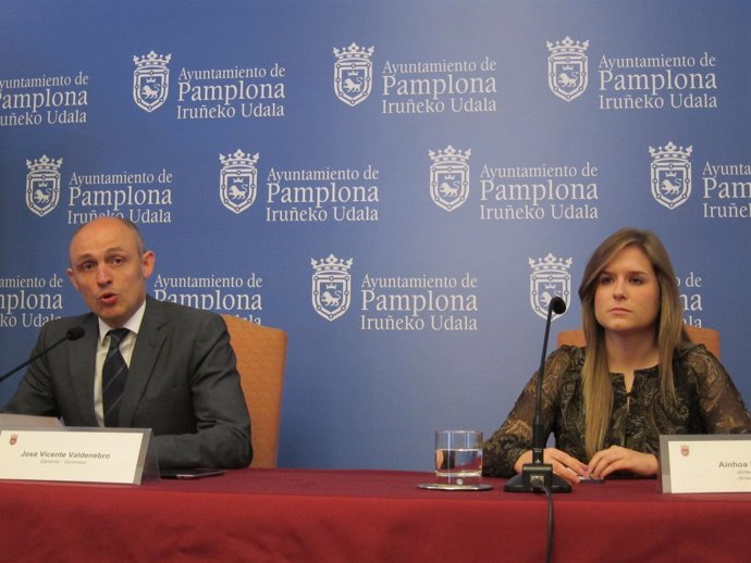José Vicente Valdenebro y Ainhoa Esténoz presentan 'Parkplona'.