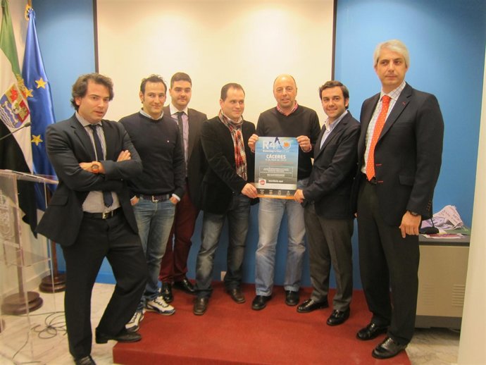 Presentación De 'Running For  The Future' En Cáceres