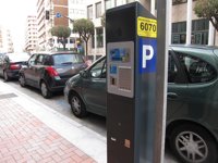 El Ayuntamiento ingresará más de 632.400 euros por el canon 2012 del servicio de la 'zona azul'