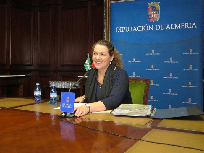 La diputada de Bienestar Social de Almería, Almudena Valentín (PP)