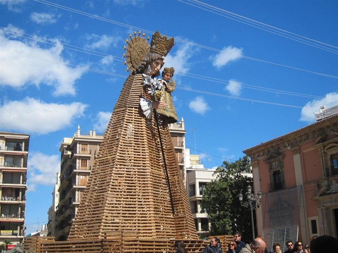 Catafalco de la Virgen de los Desemparados