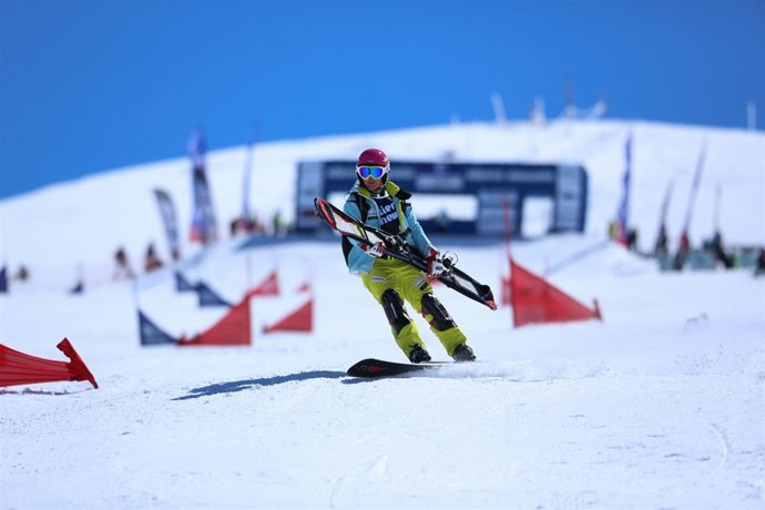 Un rider, tras la suspension de la final del Eslalon en la Copa del Mundo