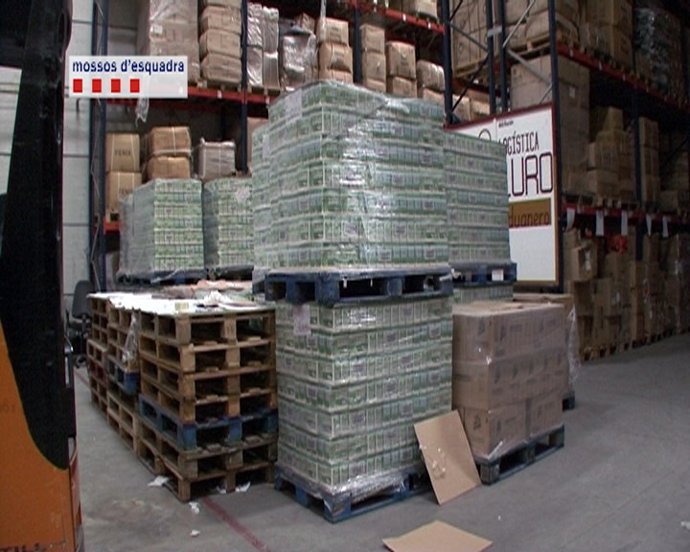 Material recuperado a la banda que vendía mercancía robada