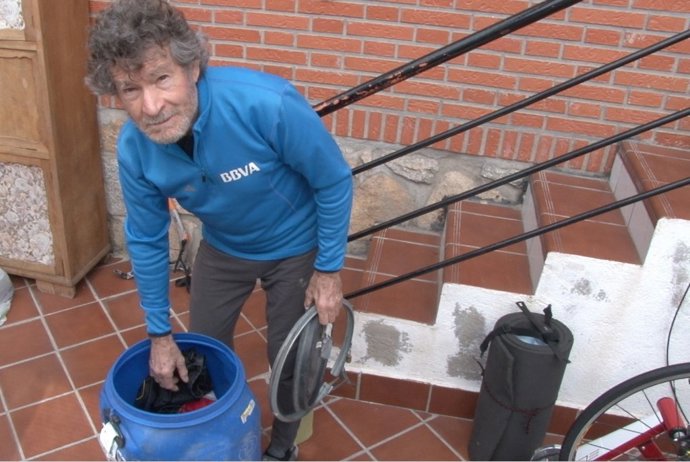 El alpinista Carlos Soria 