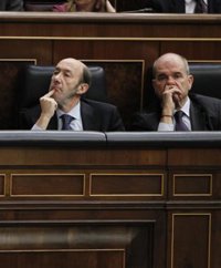 Chaves no espera cambios en la Ejecutiva del PSOE porque para eso tendría que haber dimisiones y un Comité Federal  