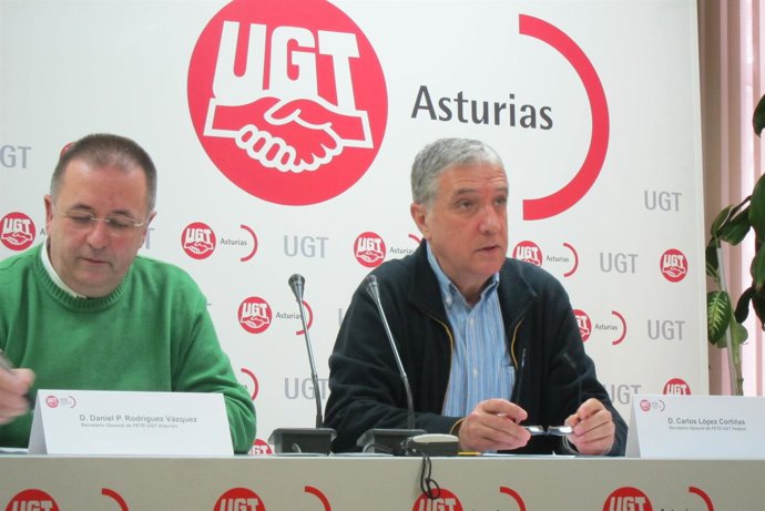 Carlos López, a la derecha