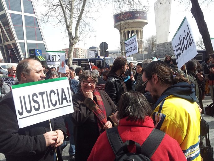 Concentración en Plaza de Castilla