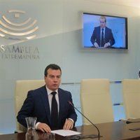 El PP sostiene que Vara es el "jefe ideológico" de la filtración del examen y pide la dimisión de Gómez Yuste