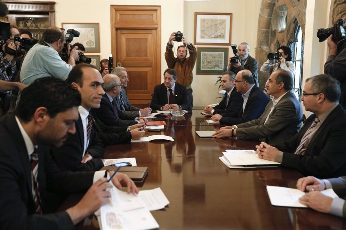 El presidente de Chipre, Nicos Anastasiades, se reúne con los líderes políticos