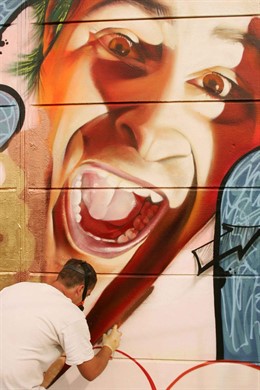 Intervenciones pictóricas en ediciones anteriores del festival