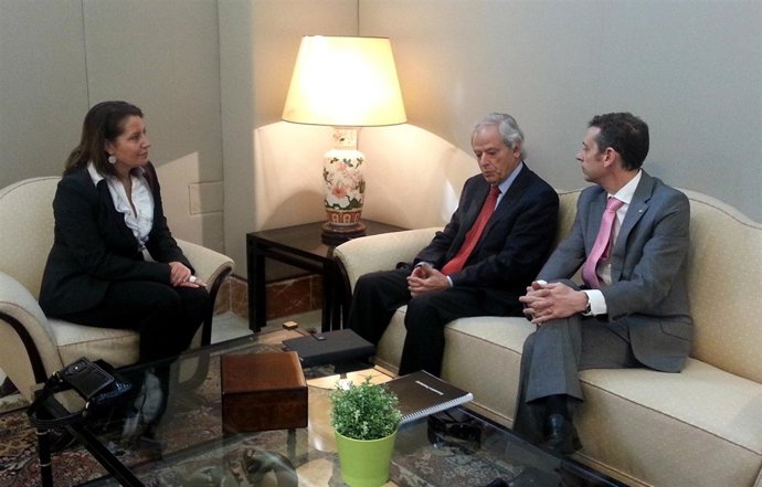 Cruz Roja gestiona la atención teléfonica para vícitmas violencia de género