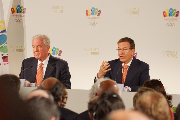 Sir Craig Reedi y Mr. Gilbert Felli