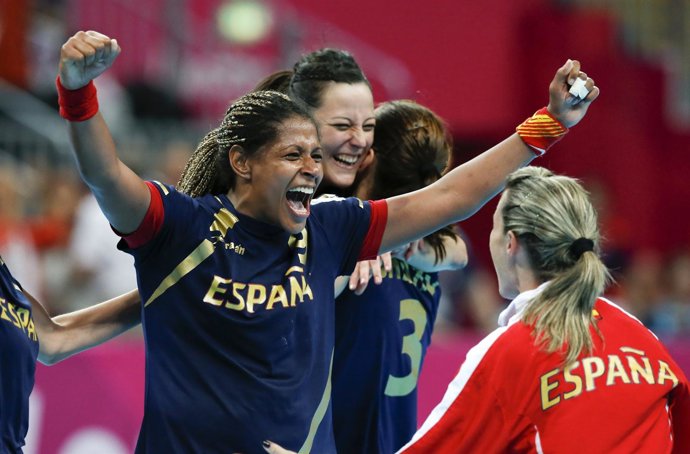 La jugadora española Marta Mangué tras conseguir el bronce