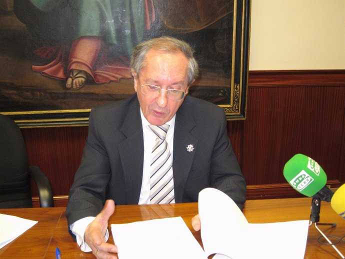El presidente de la Audiencia de Valladolid, en el momento de leer el fallo.