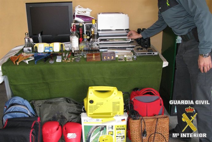 Efectos intervenidos por la Guardia Civil en la operación 'Raposa'