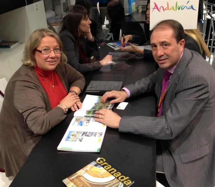 NP Y Fotos Feria Turística MITT De Rusia