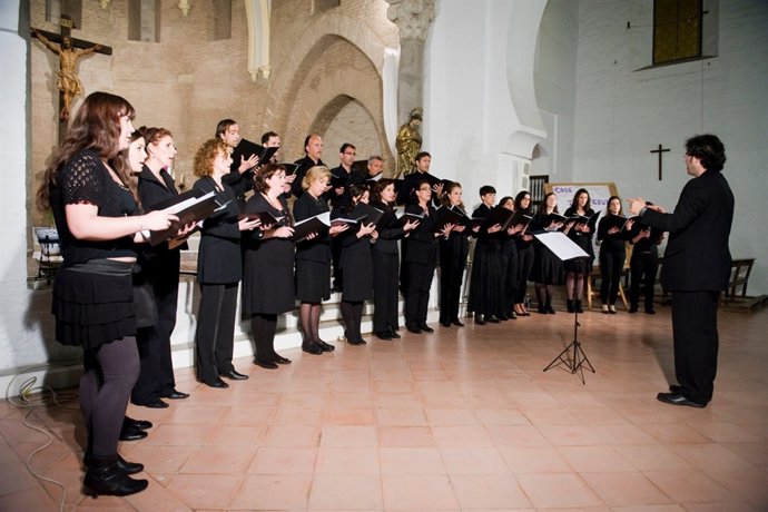 El Coro de la UPO ofrece un concierto este sábado