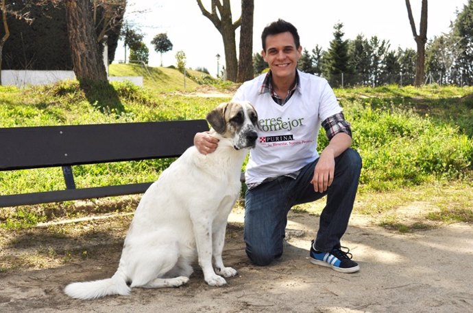 Christian Gálvez colabora en la campaña "Eres lo Mejor"