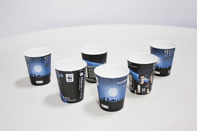 Imagen de sensibilización en los vasos de la compañía.